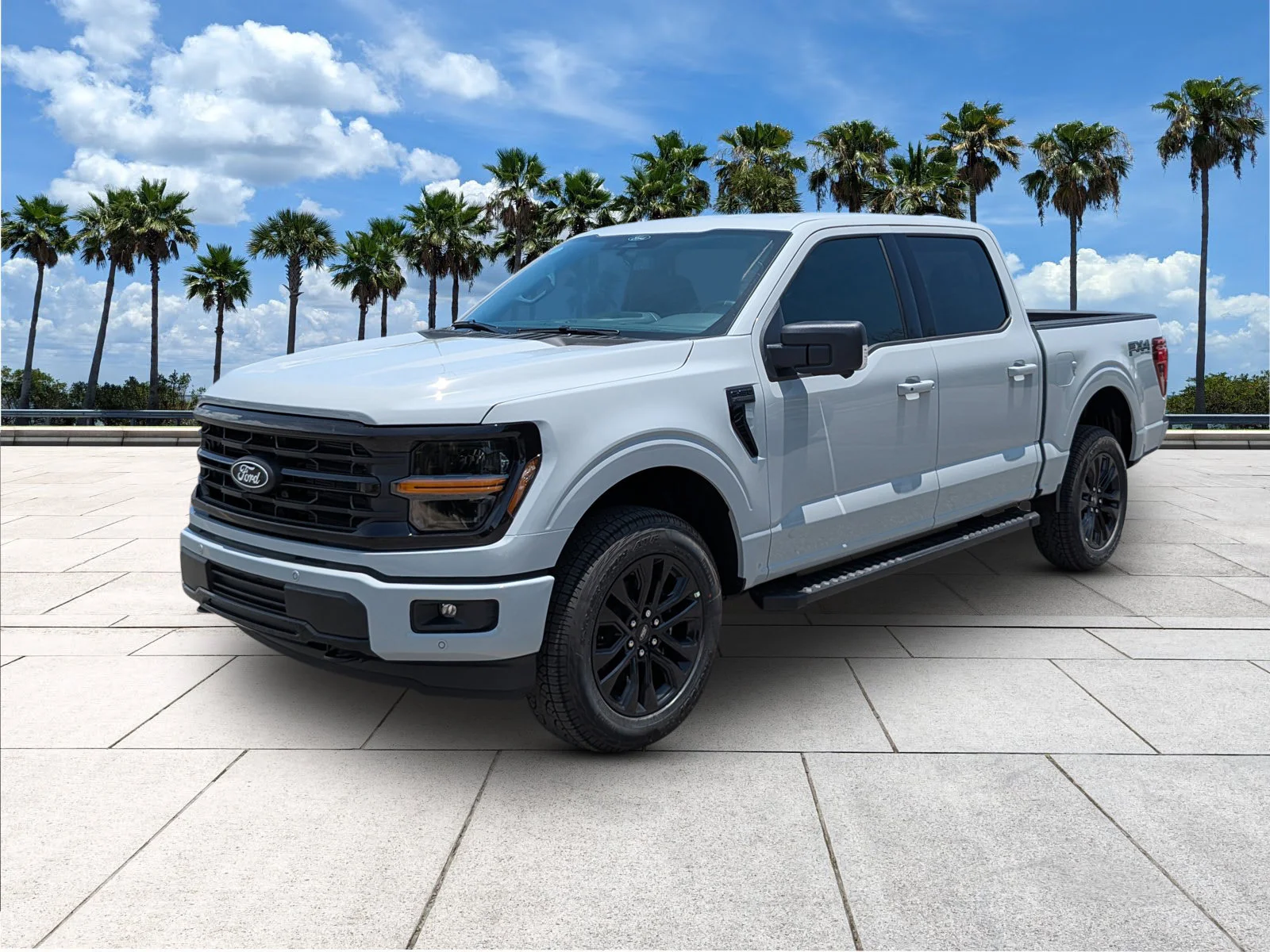 New 2026 Avalanche Ford XLT image 3
