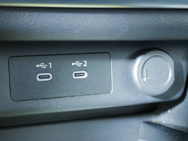 Used 2024 Silver Nissan SV image 30
