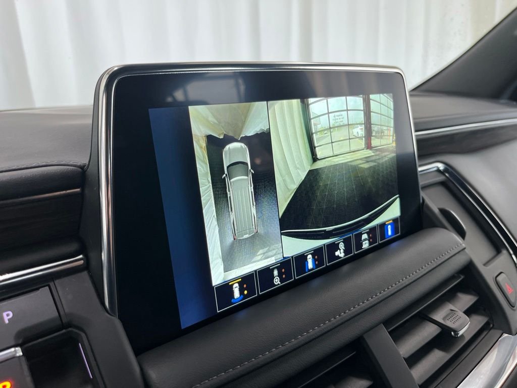 Used 2022 Summit White Chevrolet Z71 image 11