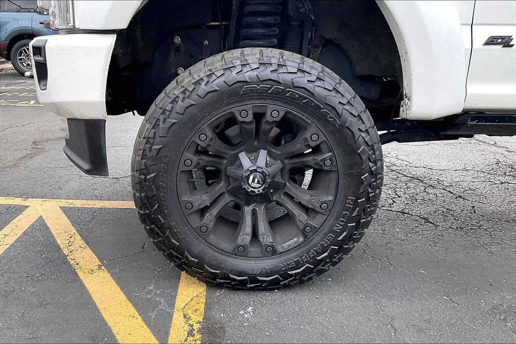 Used 2020 White Ford Platinum image 8