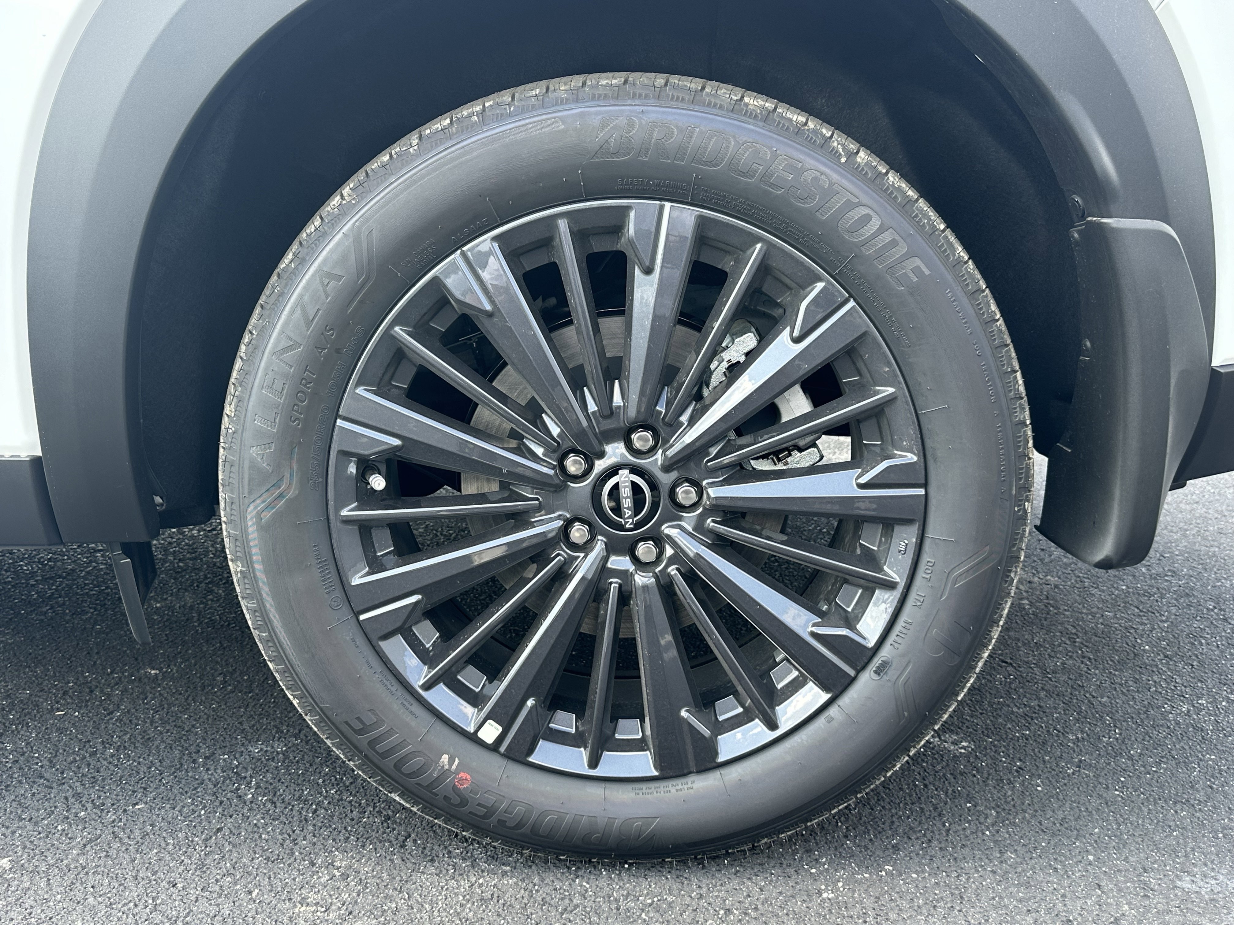 New 2026 Everest White Pearl Tricoat Nissan SL image 21