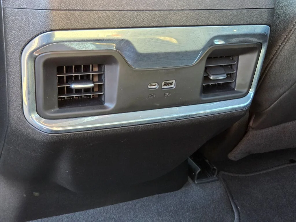 Used 2023 White GMC SLT image 15