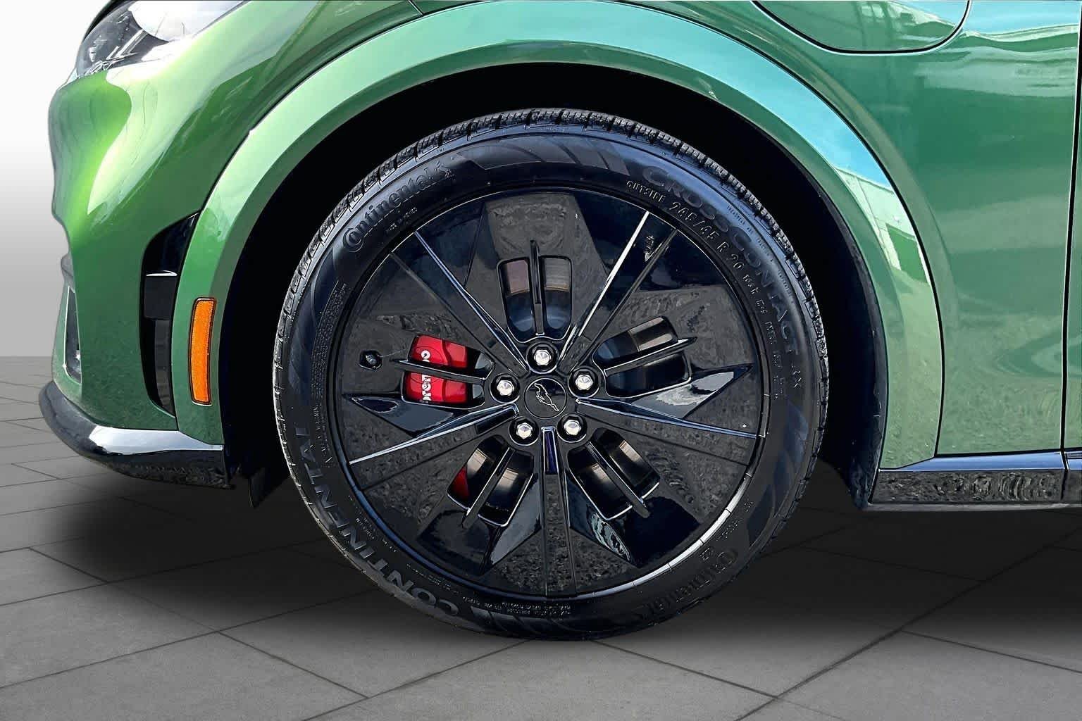 Used 2025 Eruption Green Metallic Ford GT image 14