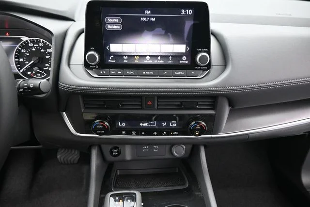New 2026 Everest White Pearl TriCoat Nissan SV image 24