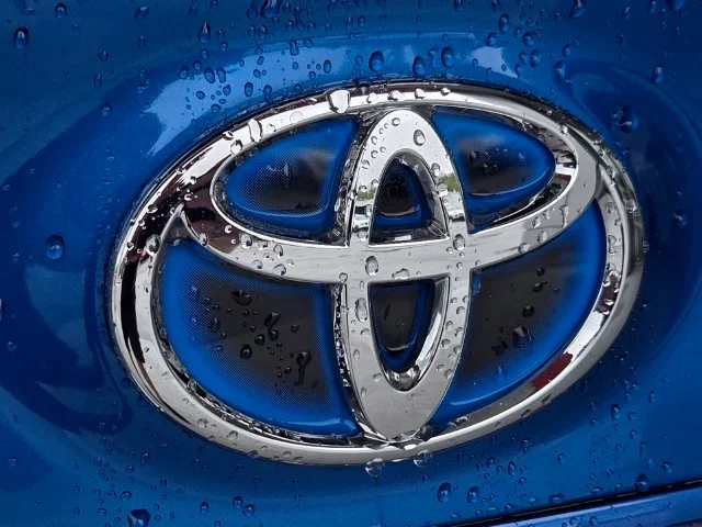 Used 2020 Blue Toyota XLE image 16