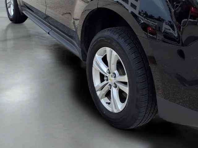 Used 2015 BLACK Chevrolet LT image 22