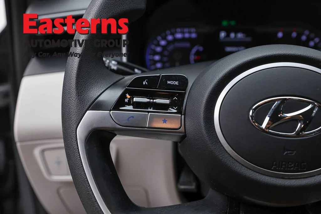 Used 2024 Gray Hyundai SEL image 15