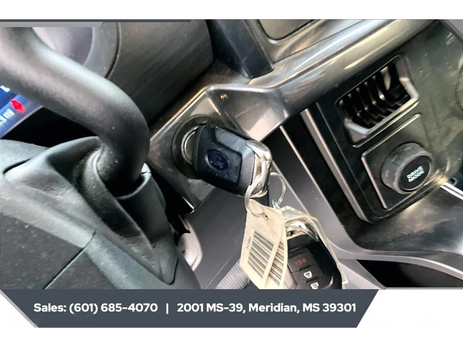 Used 2025 Oxford White Ford STX image 9