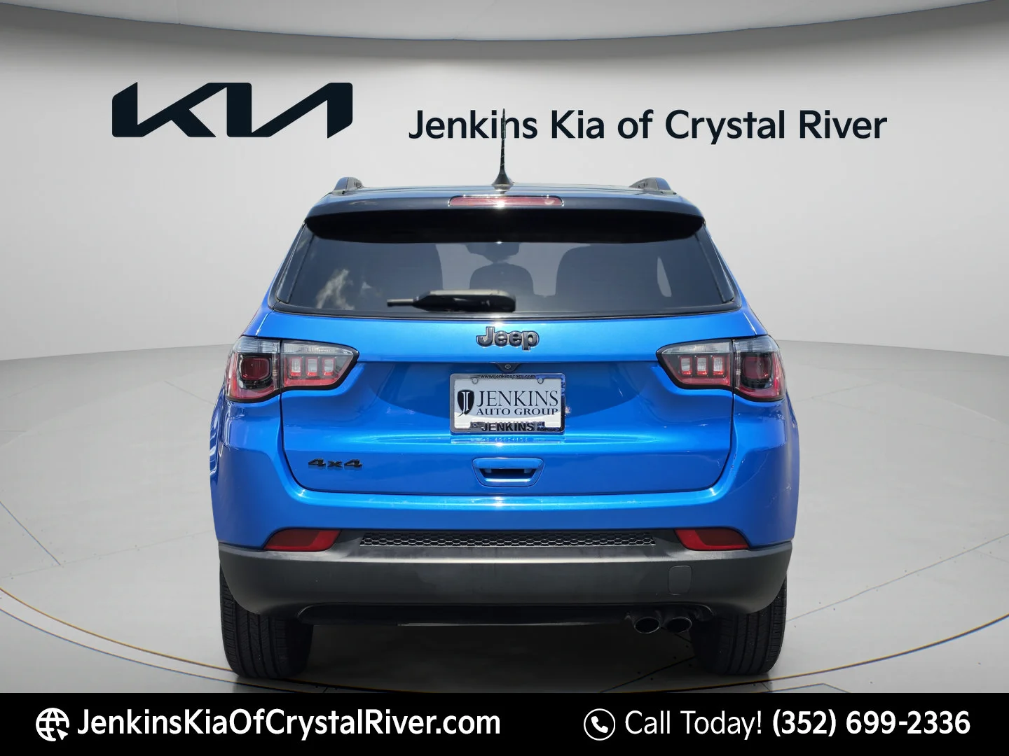 Used 2021 Laser Blue Pearlcoat Jeep Altitude image 6