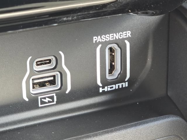 New 2026 Serrano-Green Metallic Exterior Paint RAM Laramie image 16