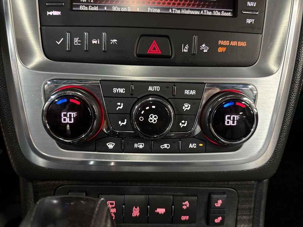 Used 2016 Quicksilver Metallic GMC SLT-1 image 28