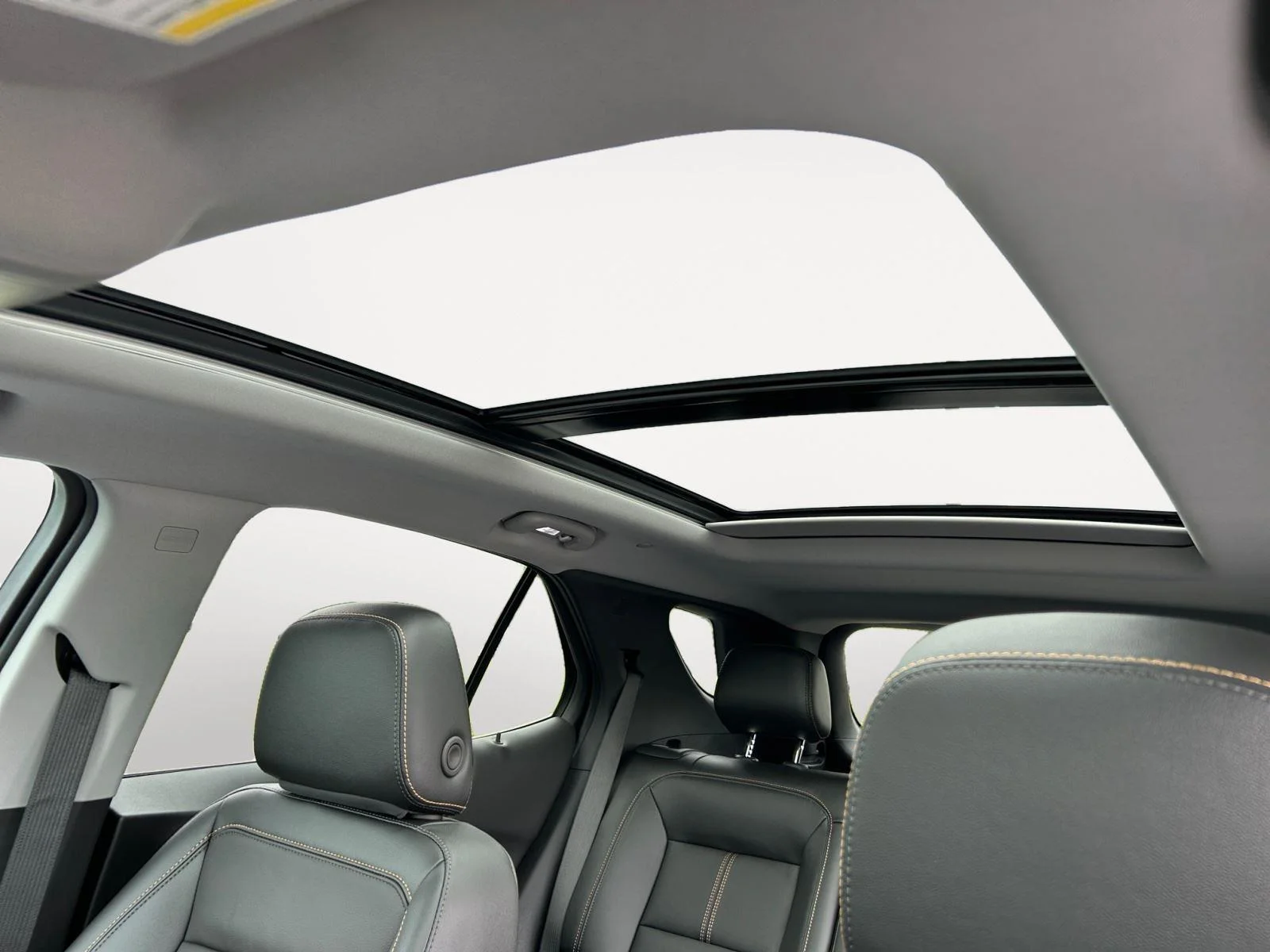 Used 2024 Sterling Gray Metallic Chevrolet Premier image 16