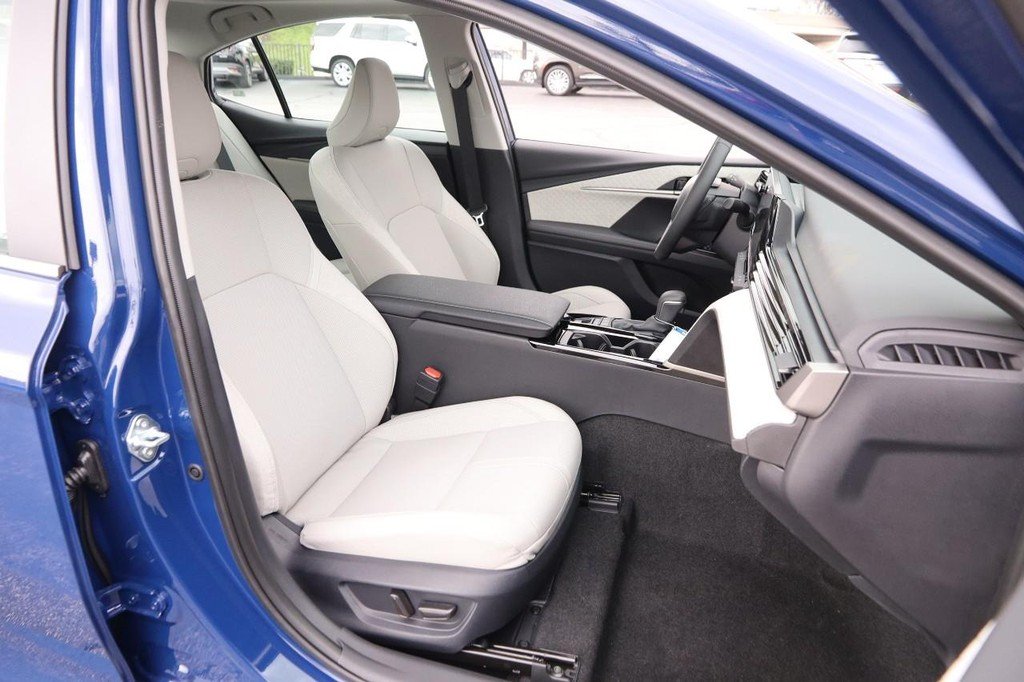 Used 2026 Reservoir Blue Toyota XLE AWD (Natl) image 26
