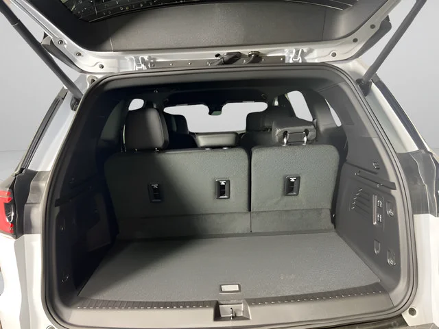 2026 GMC Acadia Denali - Photo 11