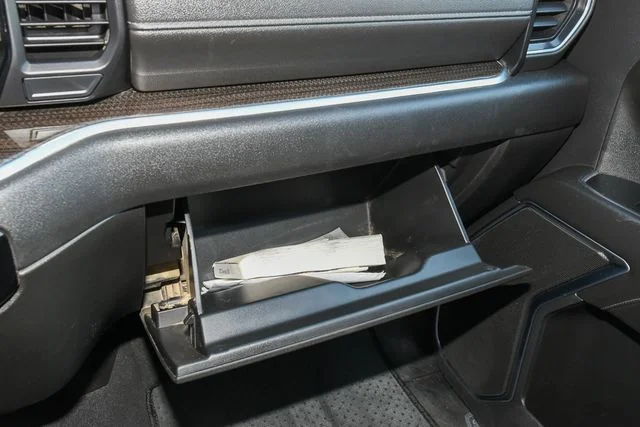 Used 2022 White Chevrolet LT image 30