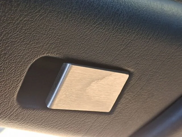 Used 2000 Silver Dodge RT/10 image 27