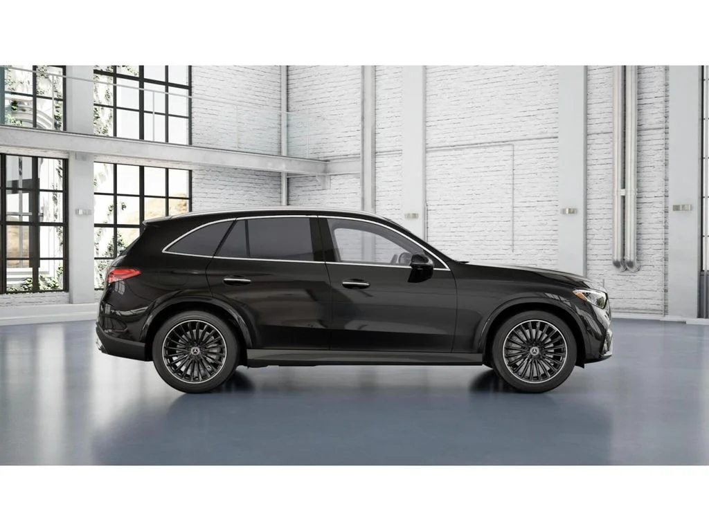New 2027 Black Mercedes-Benz GLC 300 image 35