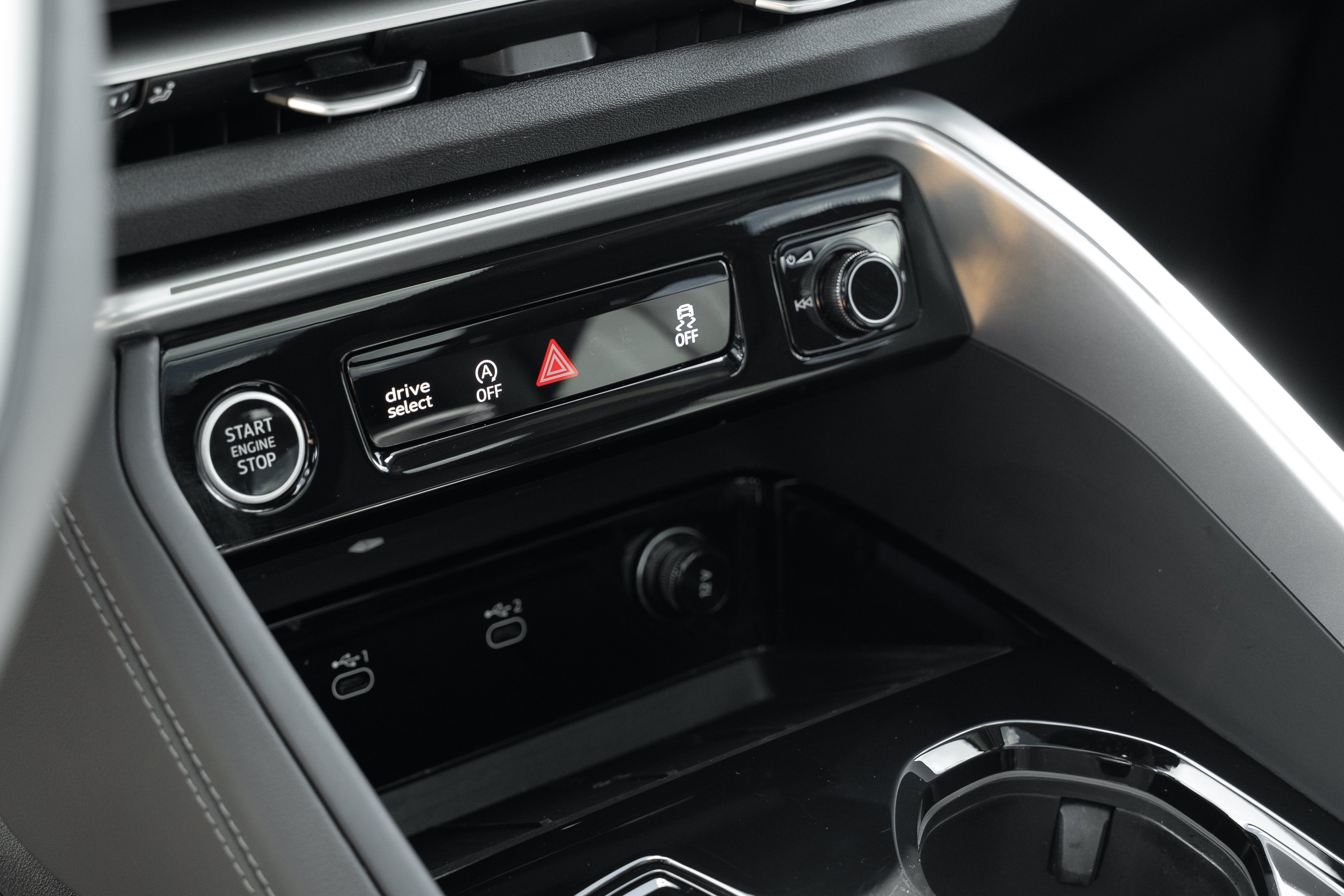 Certified Used 2025 Tambora Gray Metallic Audi Premium Plus image 14