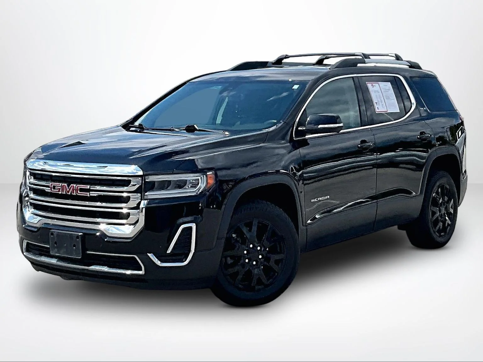 Used 2022 Black GMC SLE image 2