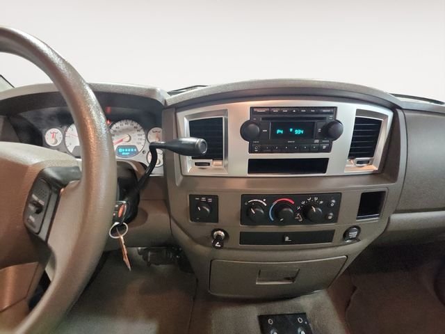 Used 2009 Blue Dodge SLT image 11