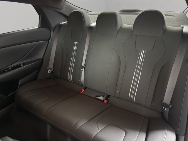 Used 2025 Amazon Gray Hyundai SEL Sport image 14