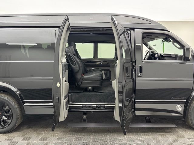 New 2026 Onyx Black GMC Explorer Limited SE image 7