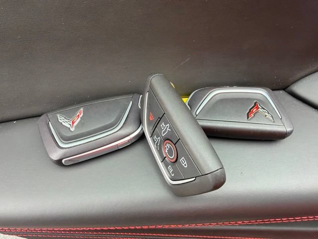 Used 2020 Red Chevrolet 3LT image 17