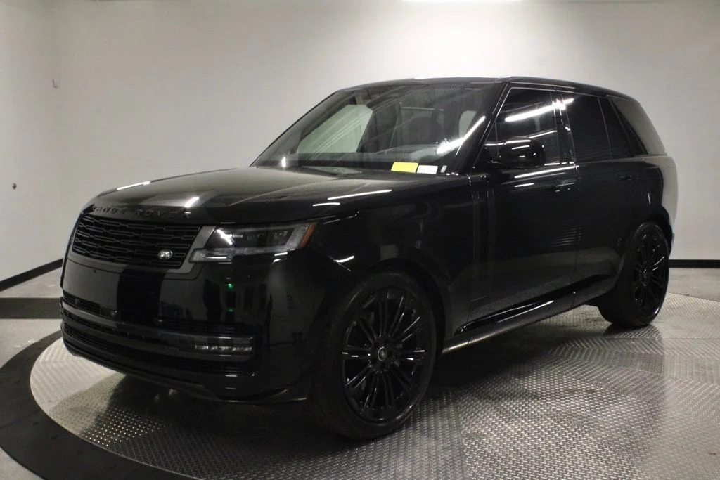 2025 Land Rover Range Rover 3.0 SE SWB's photo