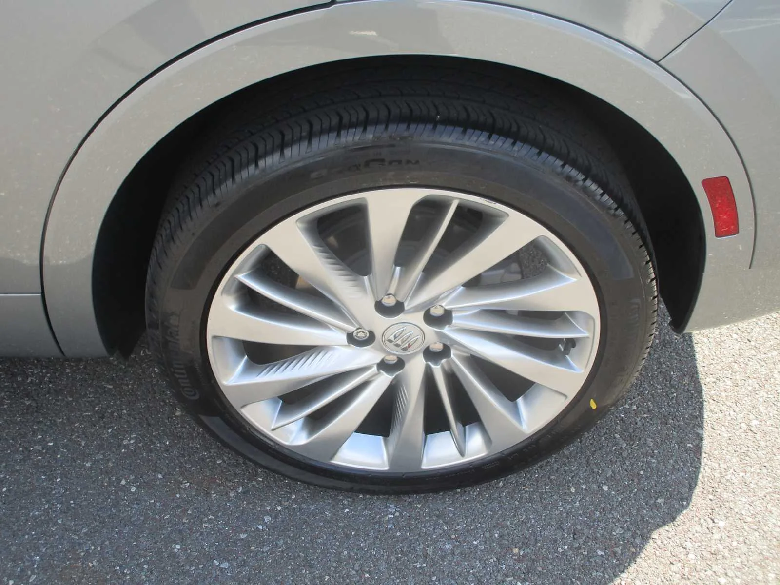 Certified Used 2025 Moonstone Gray Metallic Buick Avenir image 8