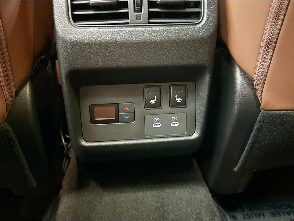 2026 Nissan Rogue Platinum - Photo 17