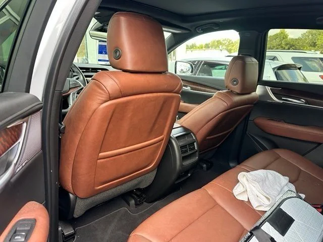 Used 2025 White Cadillac Premium Luxury image 24