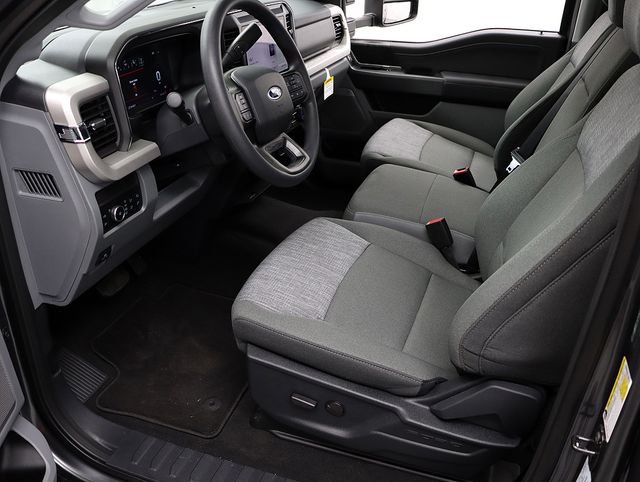New 2026 Carbonized Gray Metallic Ford F-250® XLT image 12
