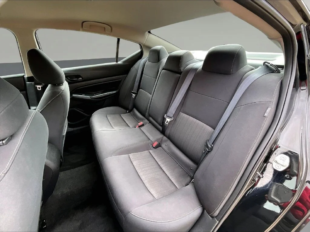 Used 2025 Black Nissan 2.5 SV image 25