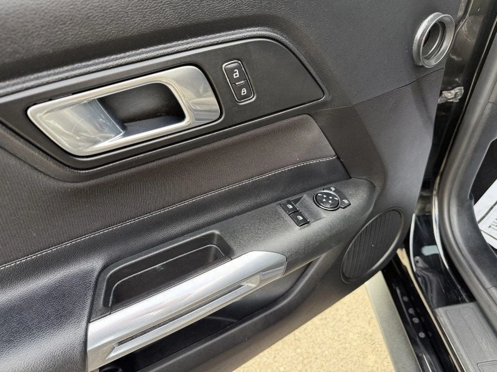 Used 2021 Shadow Black Ford GT Fastback w/ Black Accent Pkg, 10-Speed Auto & Remote Start image 13