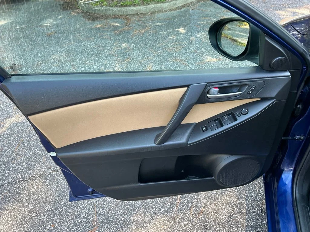 Used 2012 Blue Mazda i Touring image 14