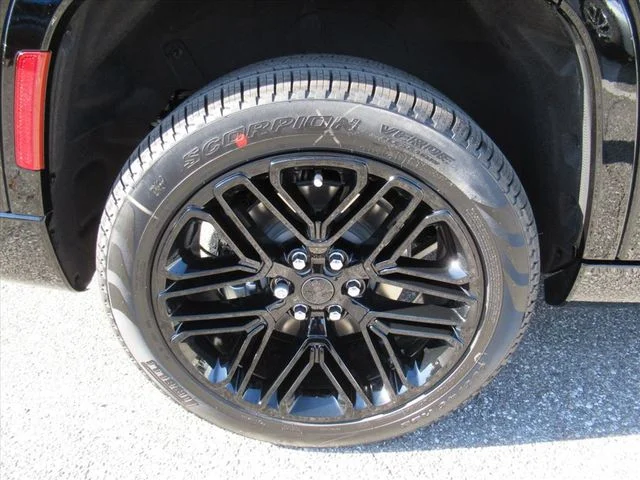 New 2026 High Gloss Black Exterior Paint Jeep Limited Reserve image 8