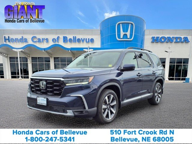 2023 Honda Pilot Touring AWD's photo