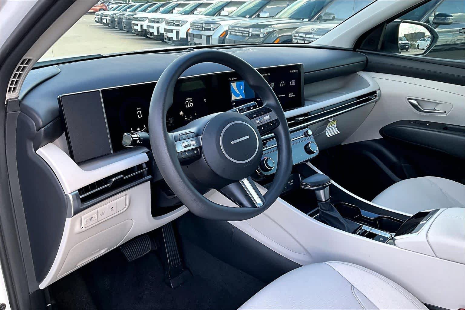 2025 Hyundai Tucson SEL - Photo 16