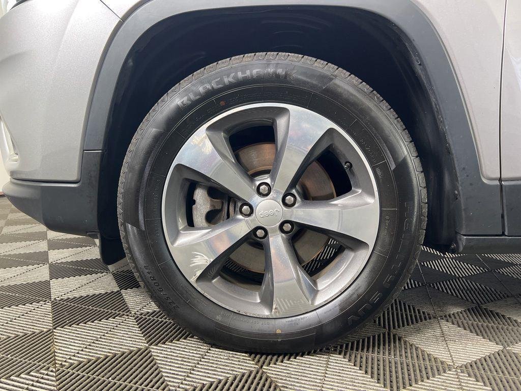 Used 2019 Billet Silver Metallic Clearco Jeep Limited image 30