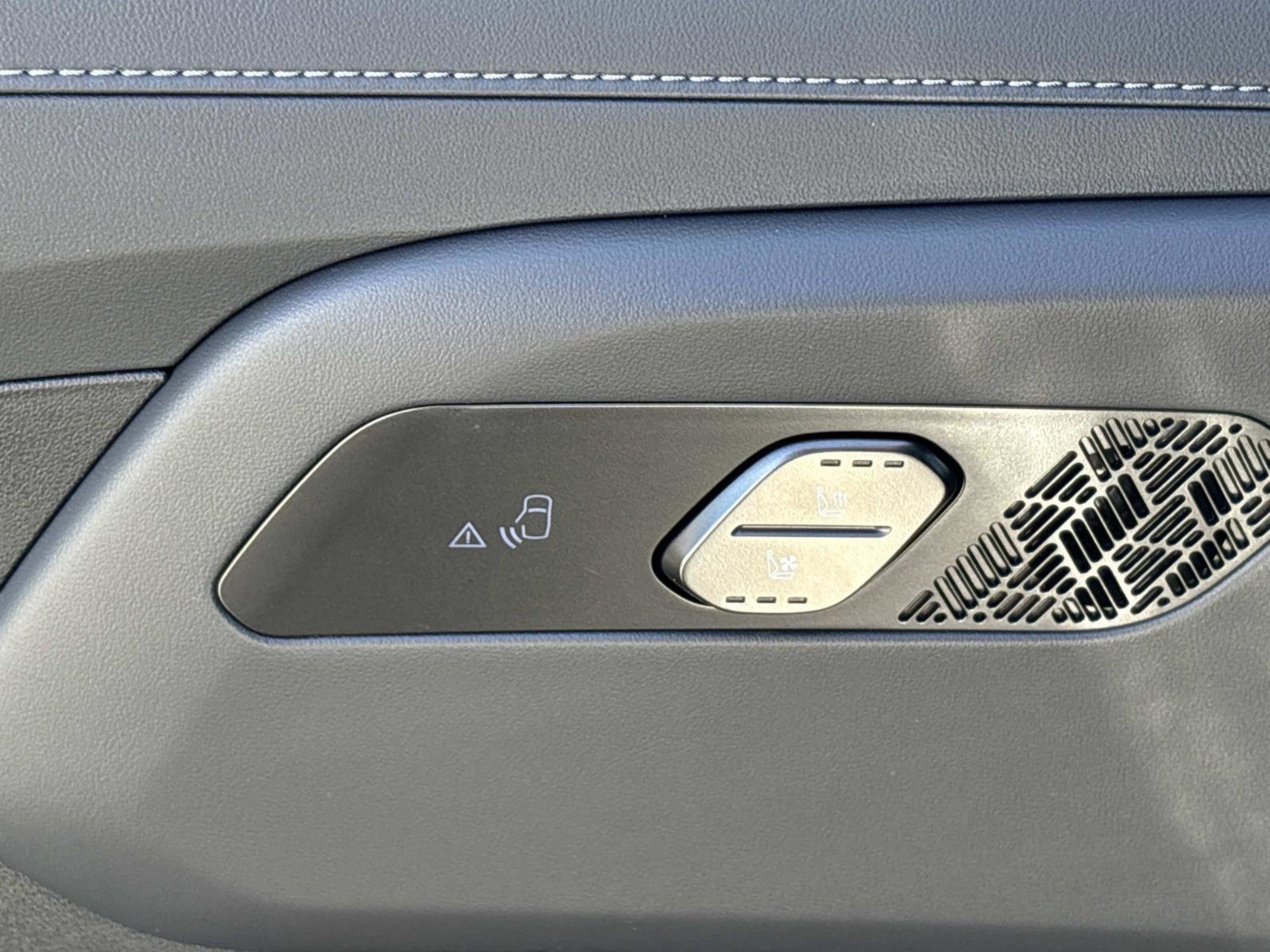 2027 Kia Telluride X-Pro SX Prestige - Photo 21