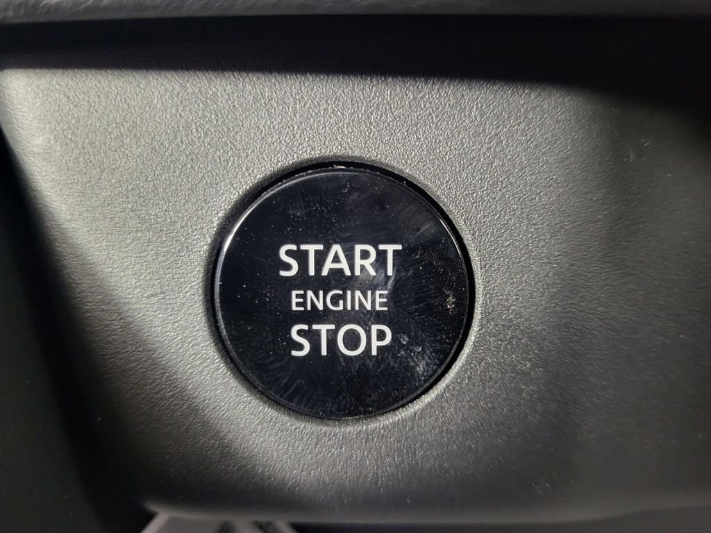 2025 Nissan Rogue Platinum - Photo 22