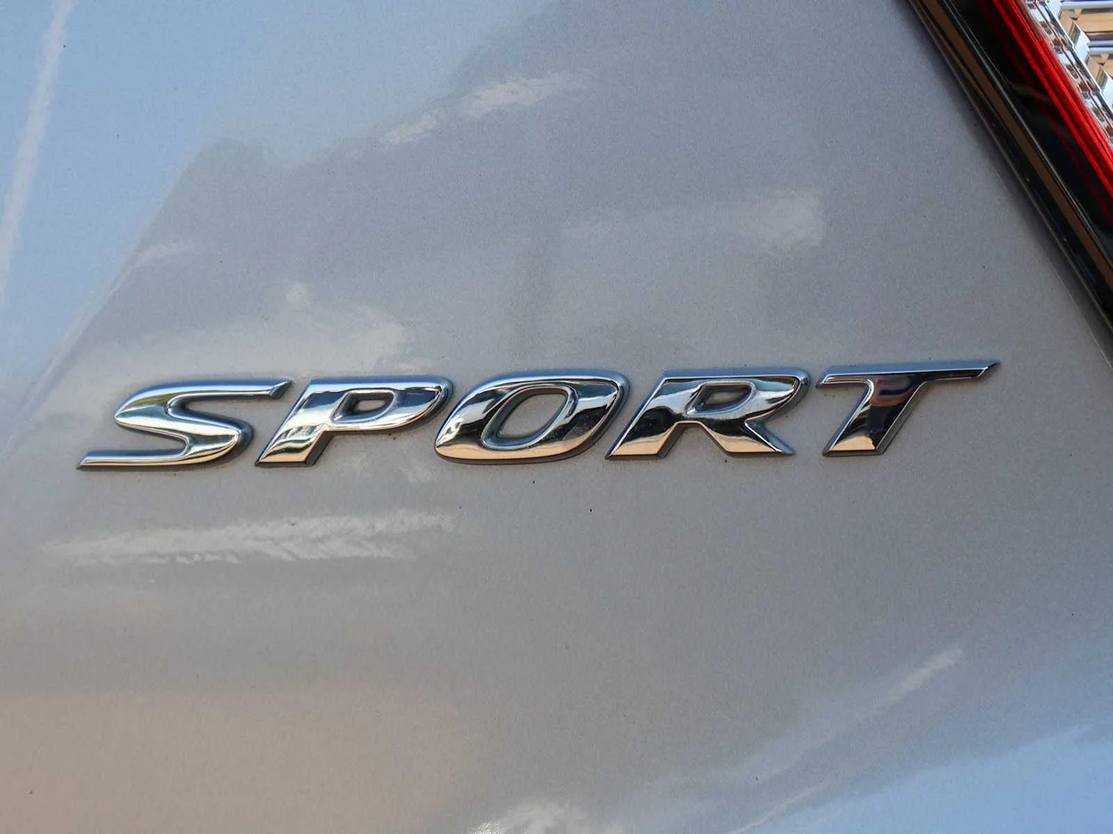 Used 2019 Lunar Silver Metallic Honda Sport image 10