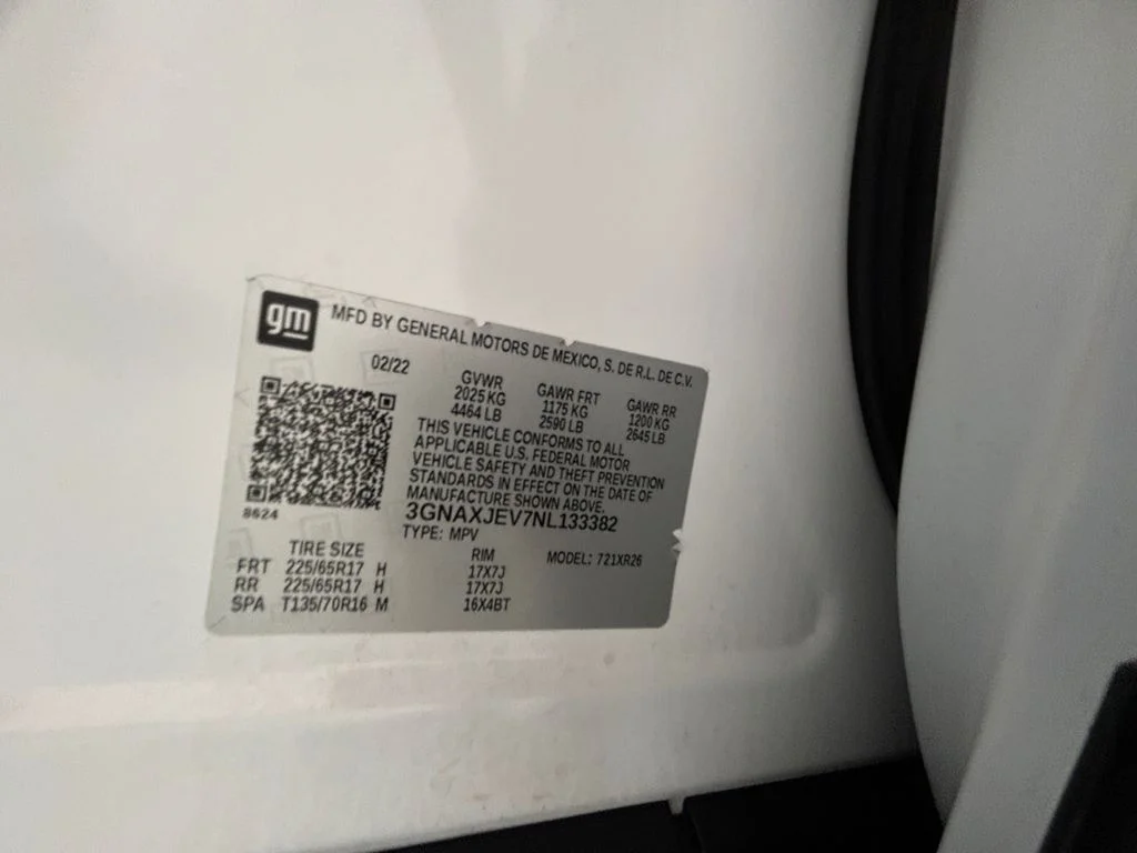 Used 2022 White Chevrolet LT image 20