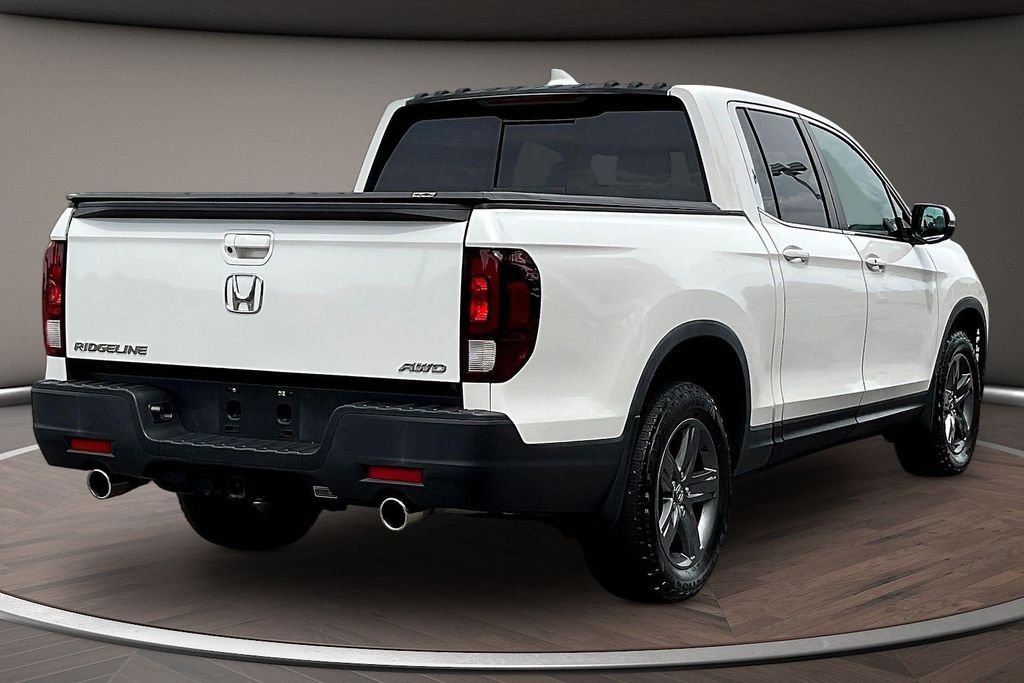 Used 2023 White Honda RTL image 6