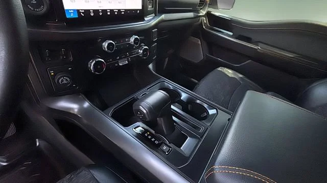Used 2025  Ford Tremor image 15