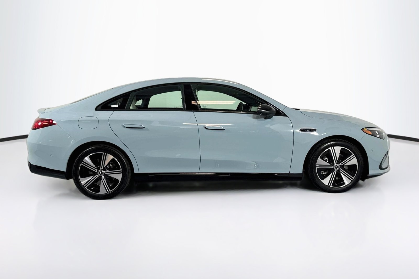 New 2027 Liquid Crystal Green Mercedes-Benz CLA 250+ Electric image 4