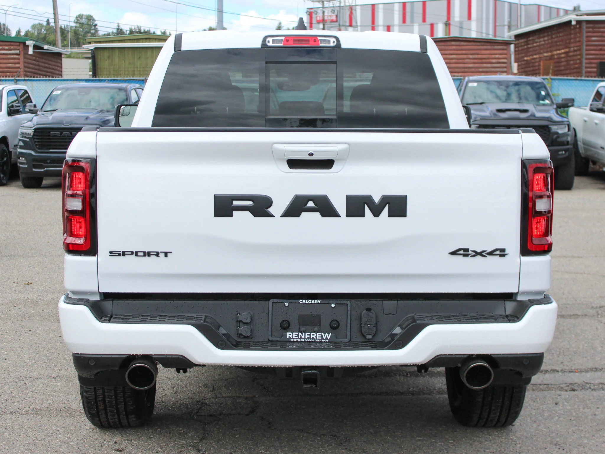 New 2026 White RAM Sport* HEMI V8 image 4
