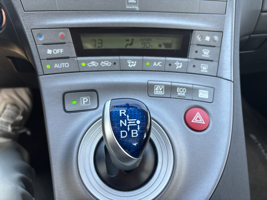 Used 2013 Sea Glass Pearl Toyota Four image 8