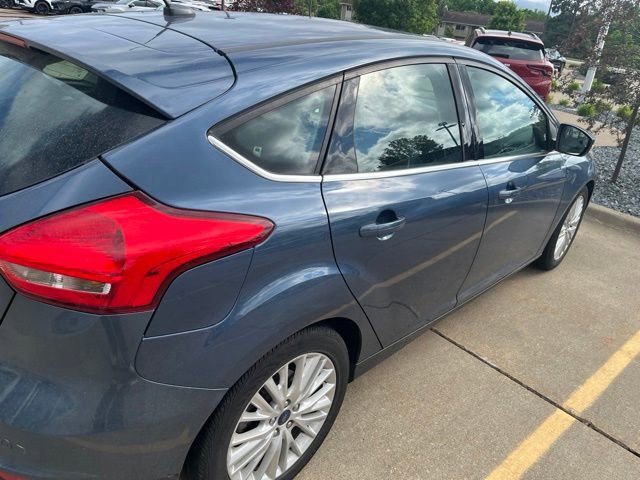 Used 2018 Blue Ford Titanium image 3
