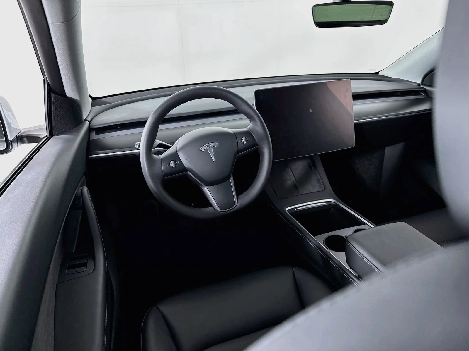 Used 2022  Tesla Long Range image 18
